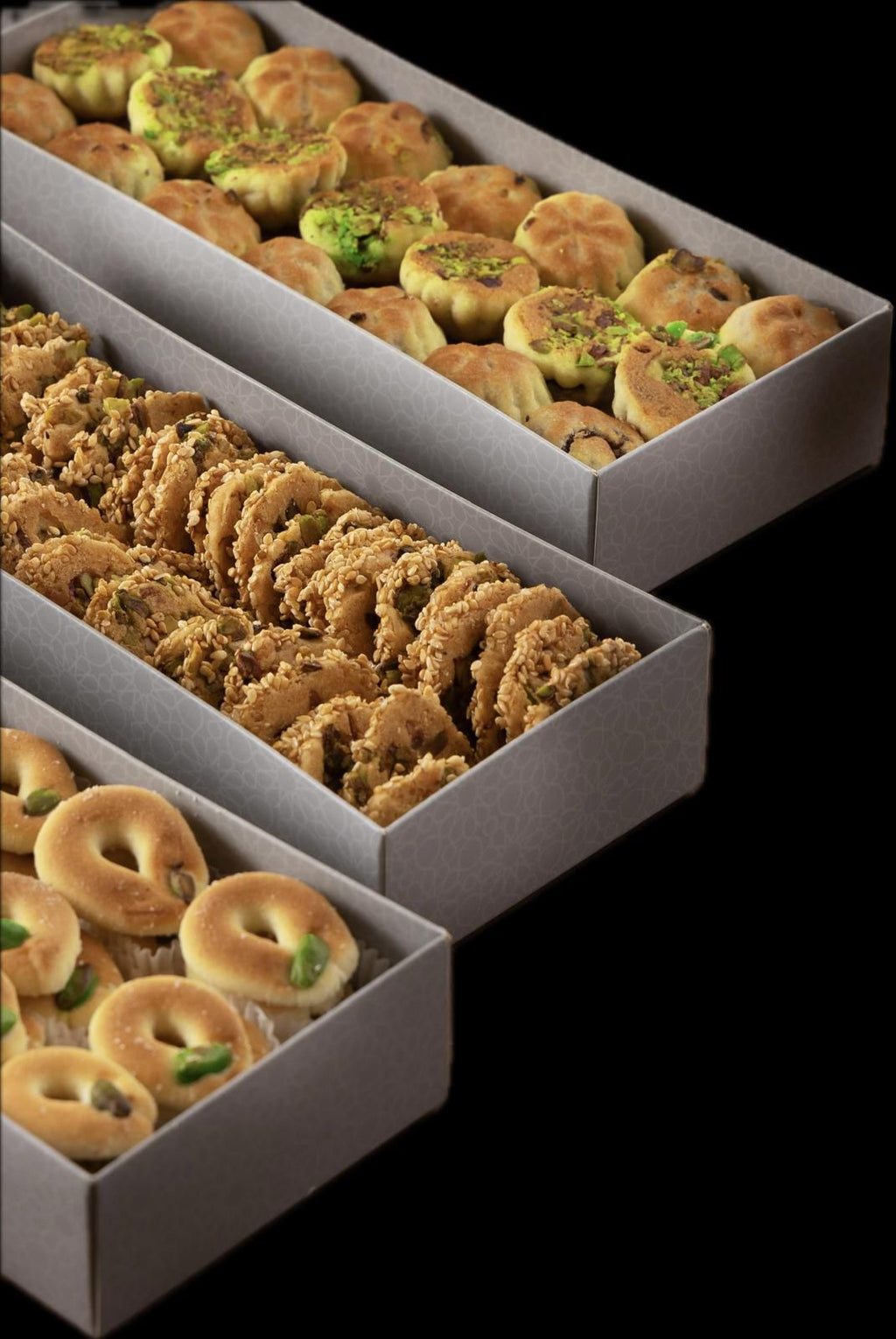 Dry Sweets Box (Barazek + Maamoul + Gharibeh) 1kg